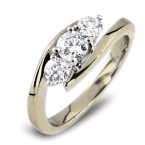 essie_diamond_engagement_ring